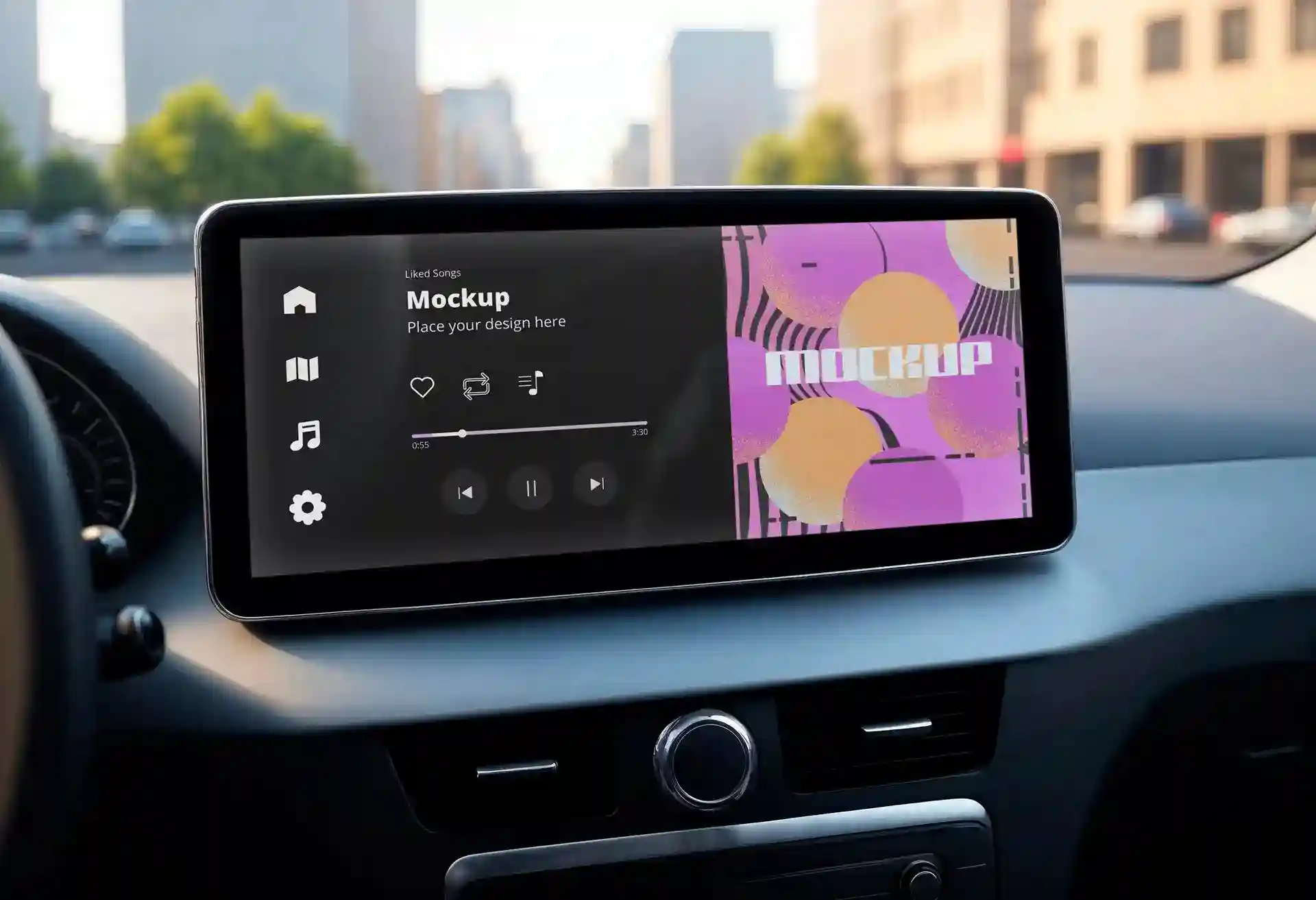 Monteur bezig met inbouwen van Android Auto scherm in dashboard