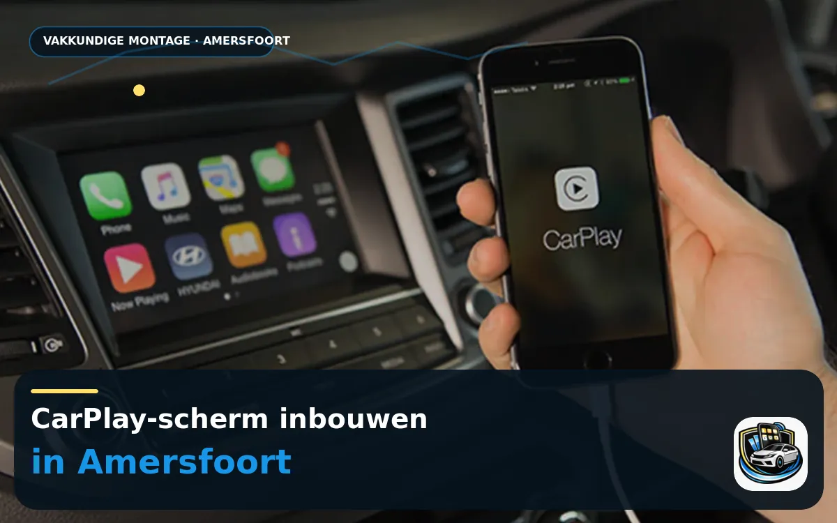 CarPlay Inbouwen Amersfoort — CarPlay-scherm en smartphone tijdens gebruik